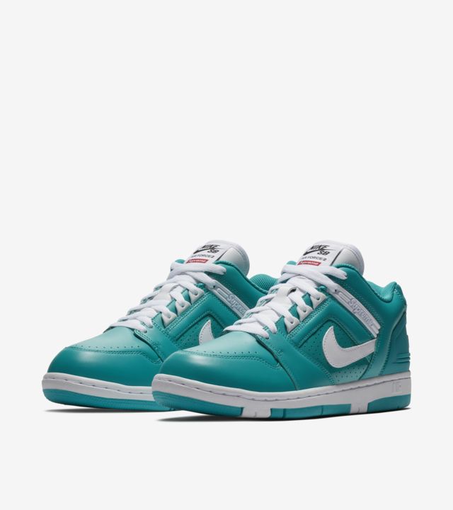 Nike SB AF2 Low Supreme 'New Emerald'. Nike SNKRS IE