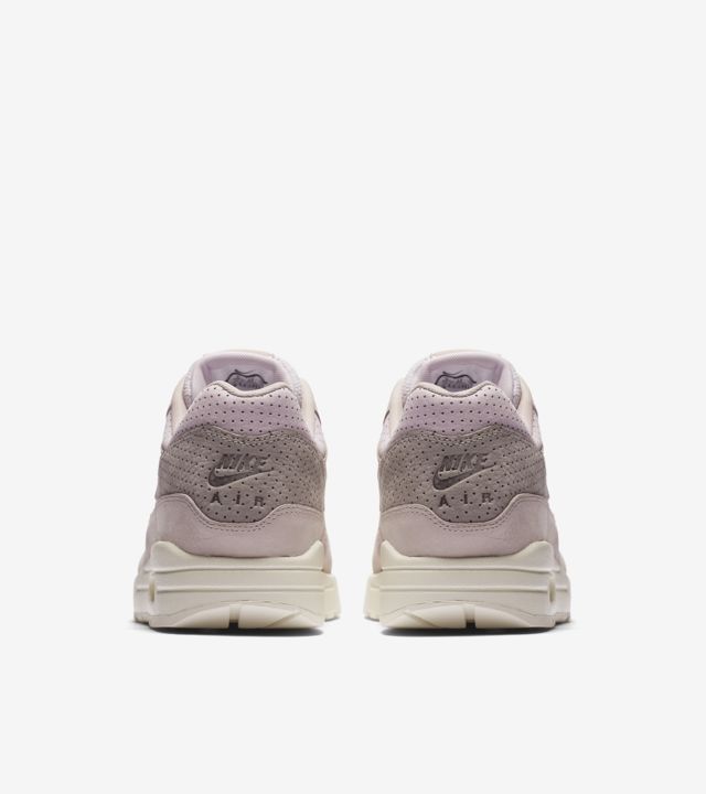 air max 1 pinnacle pink