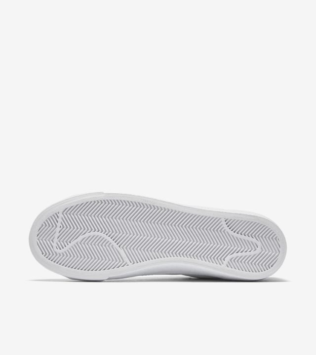 Women's NikeLab x Fragment Zoom Tennis Classic 'White & Game Royal ...