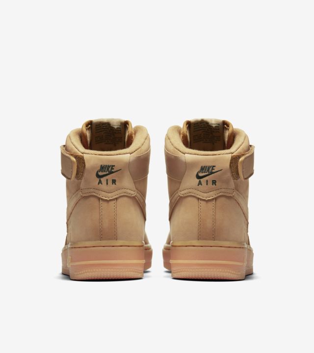 Women's Nike Air Force 1 High 'Flax'. Nike SNKRS LU