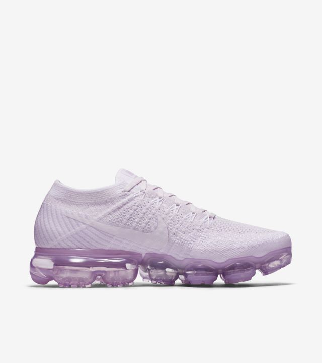 vapormax day to night