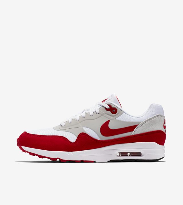 Women's Nike Air Max 1 Ultra 2.0 LE 'White & University Red'. Nike SNKRS CZ