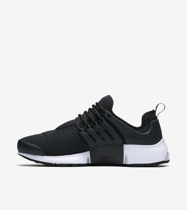 womens nike presto black and white