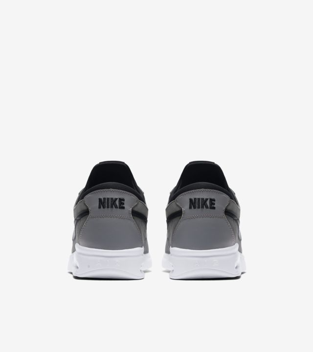 Nike SB Air Max Bruin Vapor 'Cool Grey'. Nike SNKRS AT
