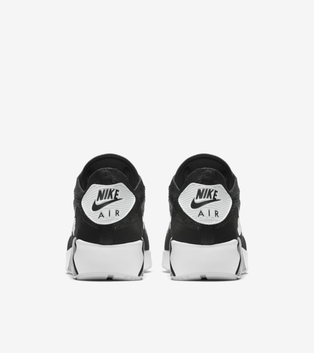 Nike Air Max 90 Ultra 2.0 Flyknit 'Black & White'. Nike SNKRS