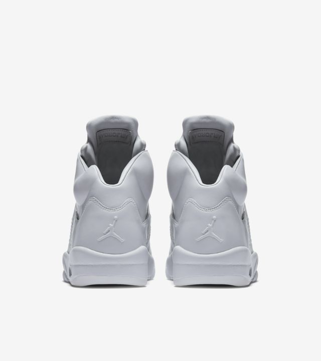 Air Jordan 5 Retro Premium 'Pure Platinum'. Nike SNKRS SE