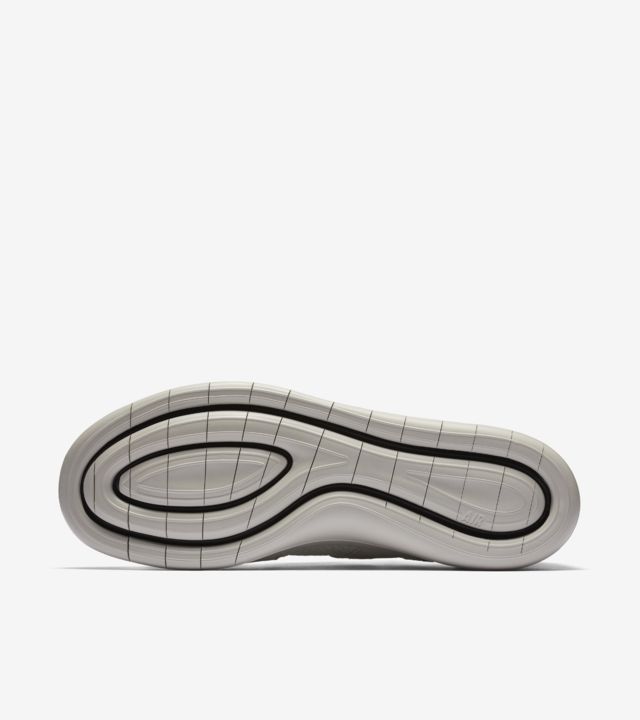 Nike Air Sock Racer Ultra Flyknit 'Pale Grey'. Nike SNKRS