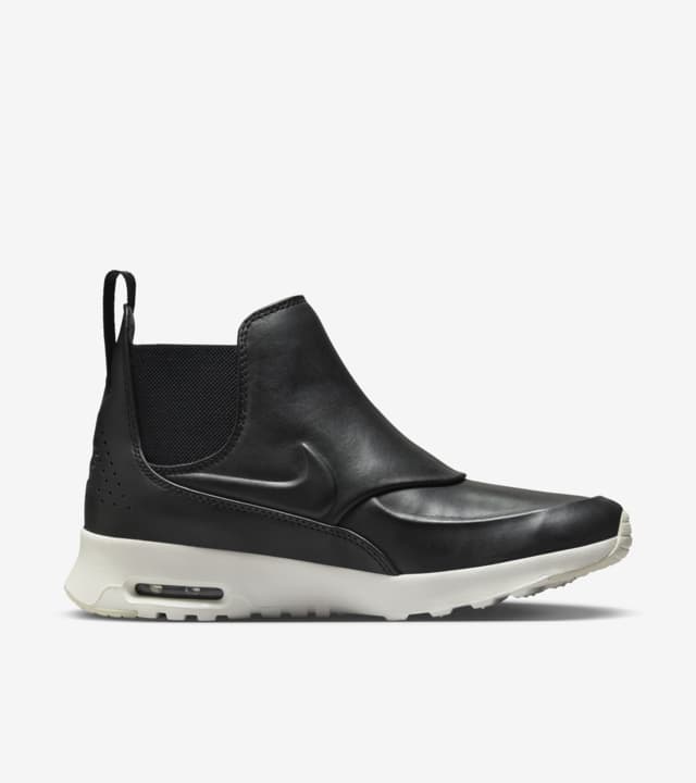 nike thea mid boot