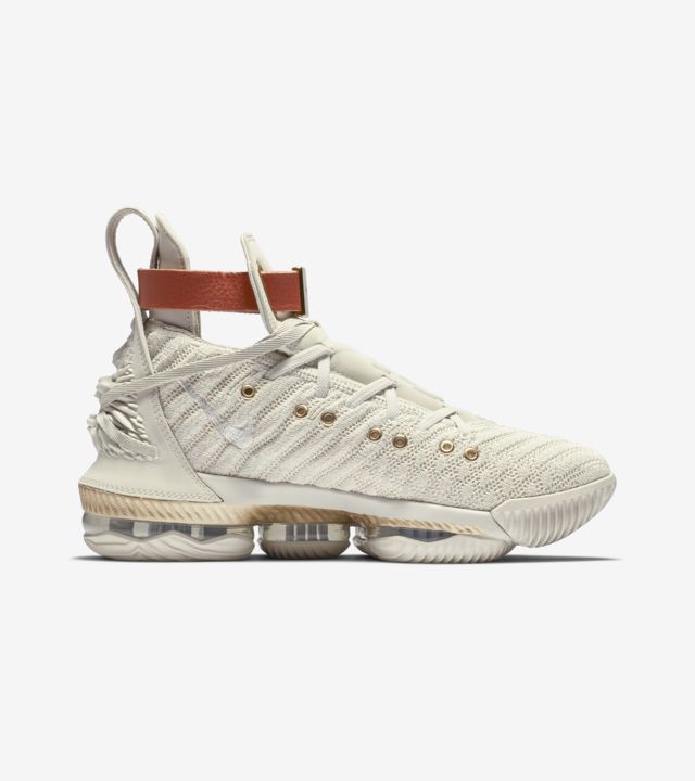 womens lebron 16
