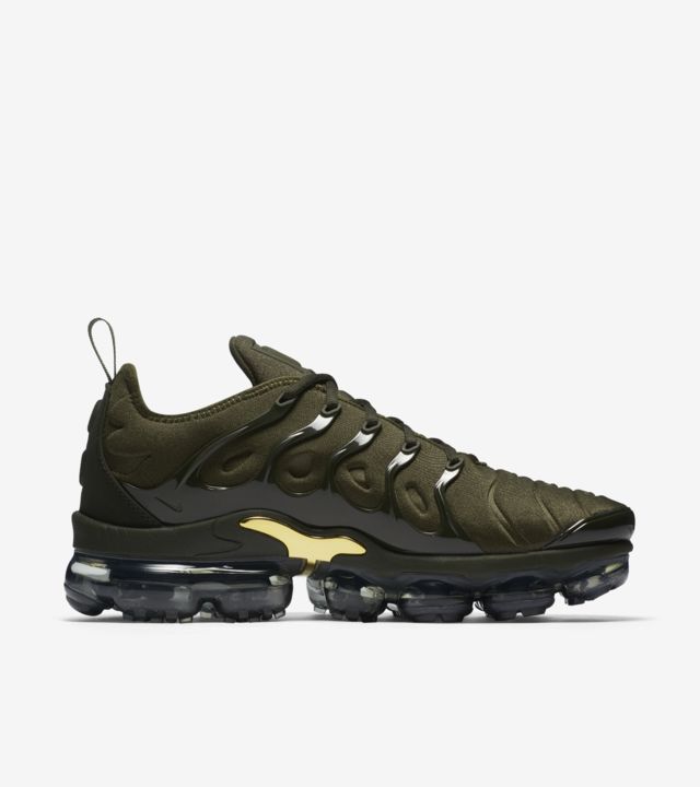 Nike Air VaporMax Plus 'Cargo Khaki & Metallic Gold' Release Date. Nike ...