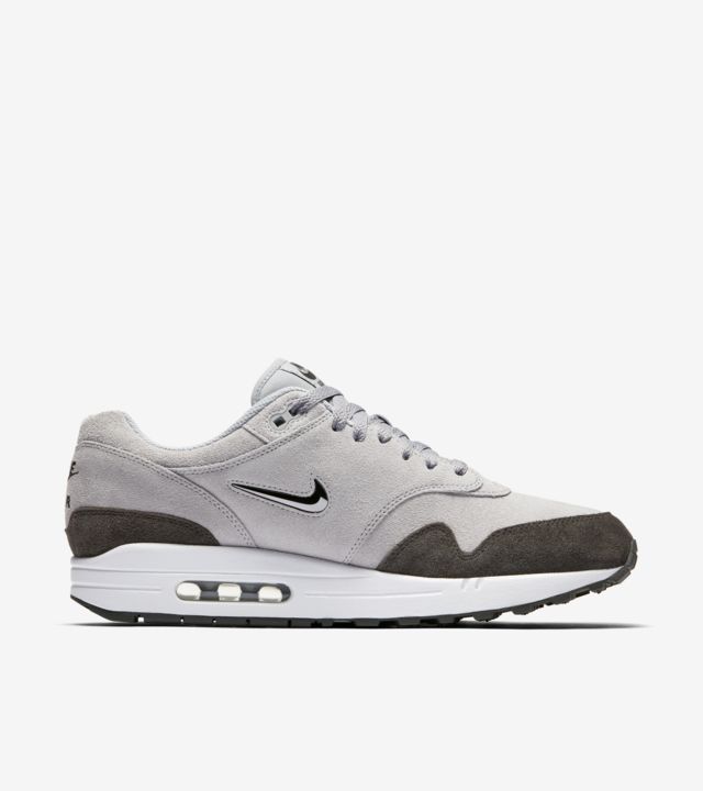 Nike Air Max 1 Premium 'Wolf Grey'.. Nike SNKRS BE