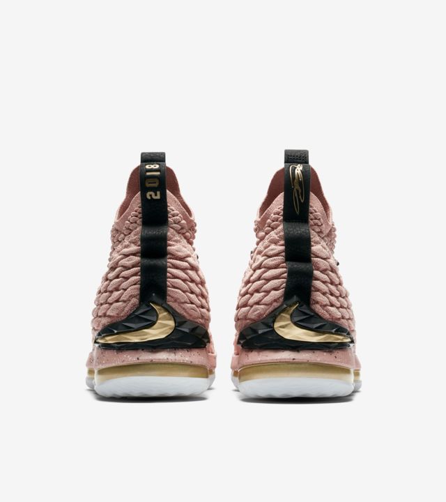 pink lebron 15