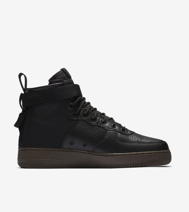 Nike SF AF-1 Mid 'Black & Dark Hazel'. Nike SNKRS