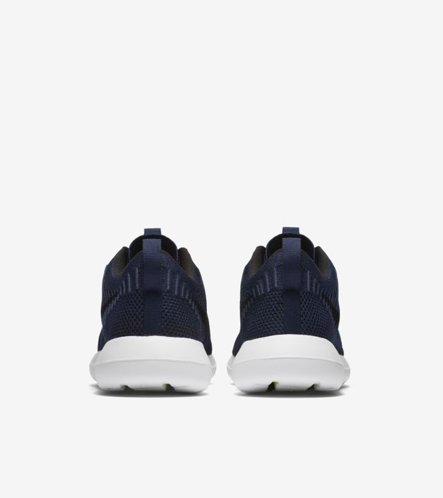 Nike Roshe 2 Flyknit 'College Navy & White'. Nike SNKRS US