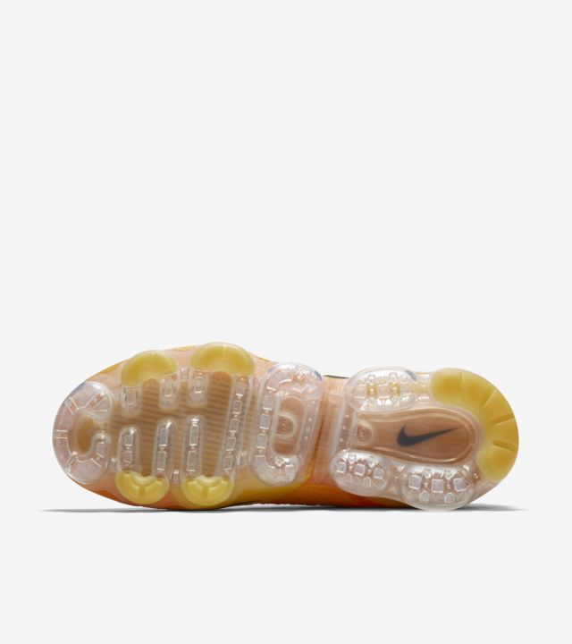 university gold nike vapormax
