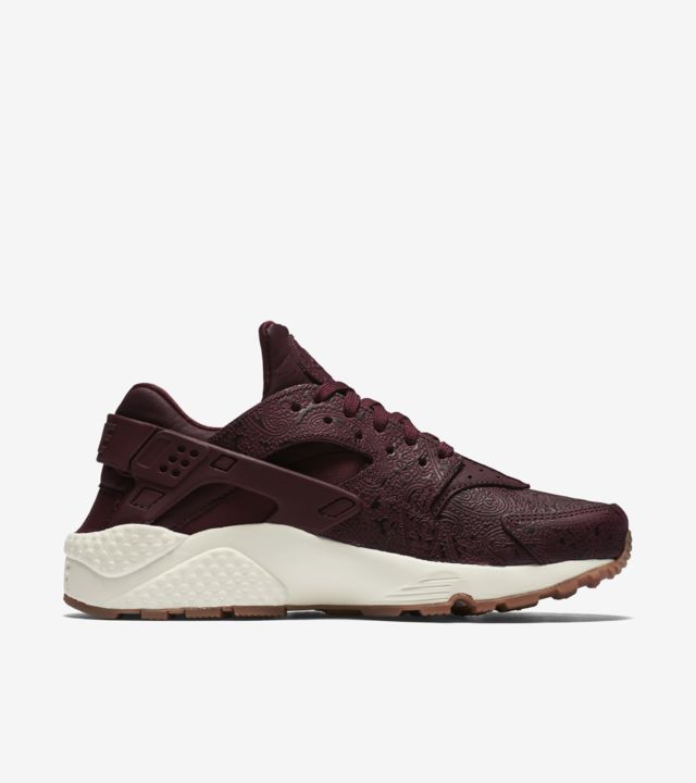all maroon huaraches