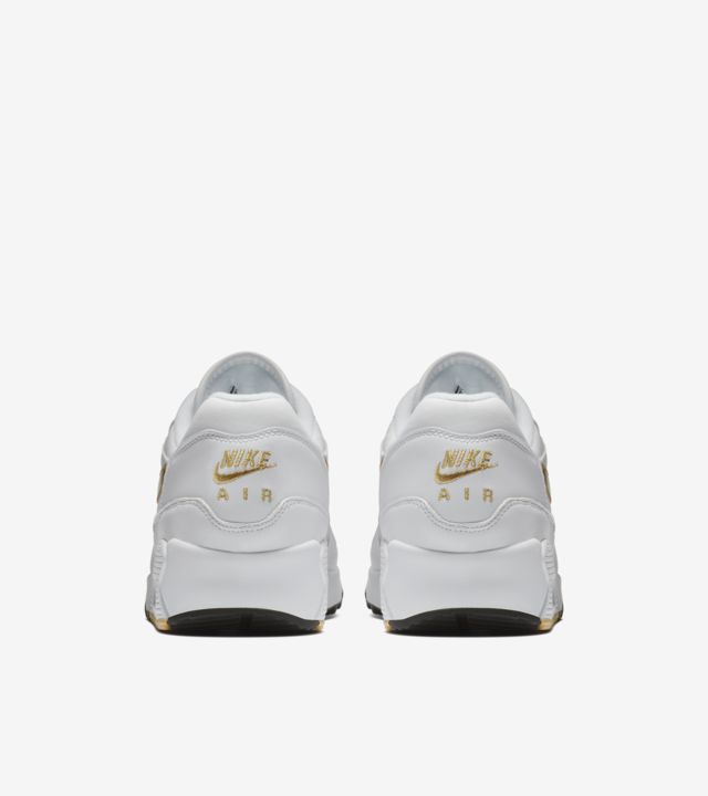 Nike Air Max 90/1 'White & Metallic Gold' Release Date. Nike SNKRS SI