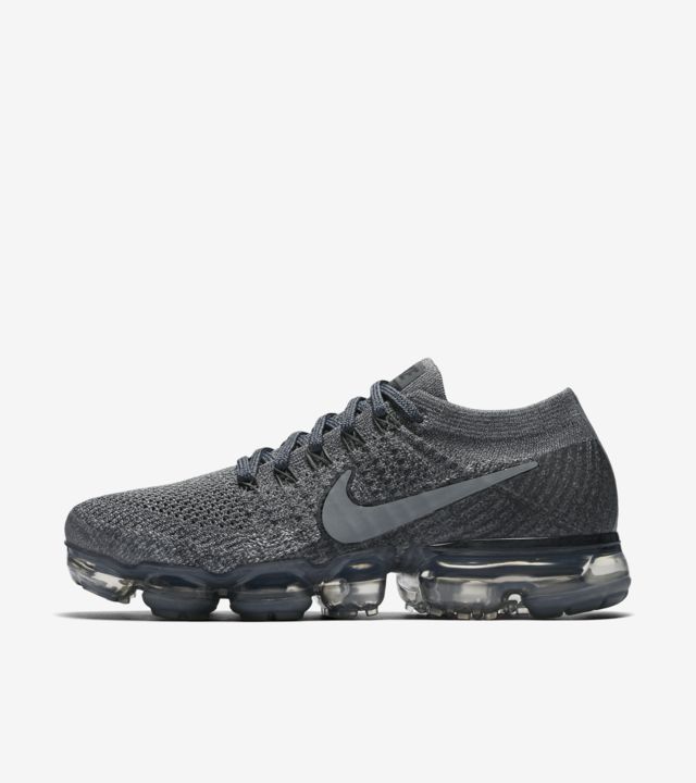 womens gray nike air max