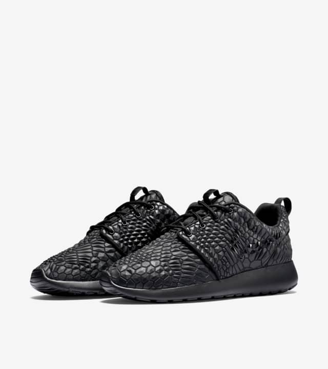 womens nike roshe one all black