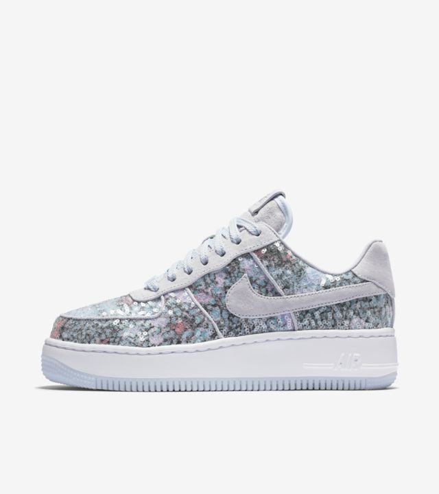 nike air force 1 upstep force is female