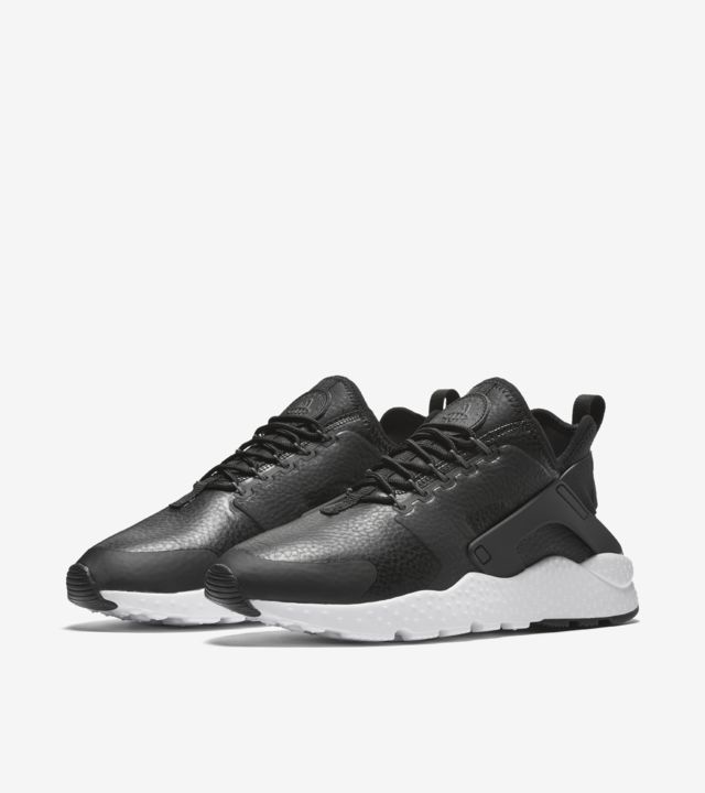 Women's Nike Air Huarache Run Ultra 'Black & White'. Nike SNKRS LU