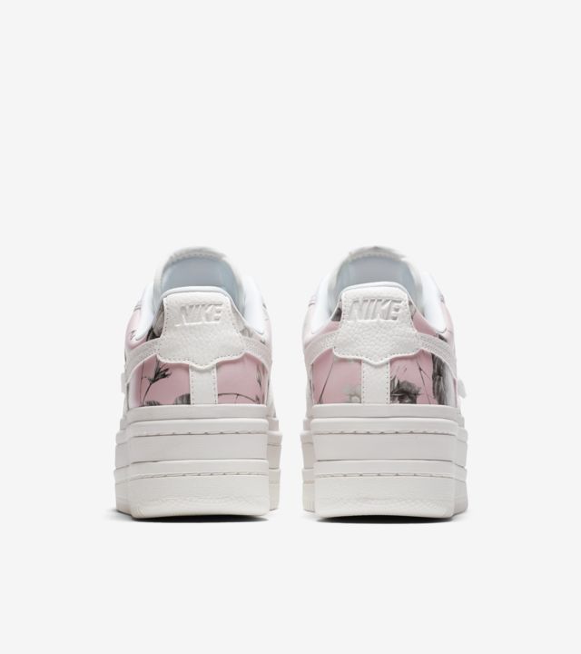 vandal 2k white