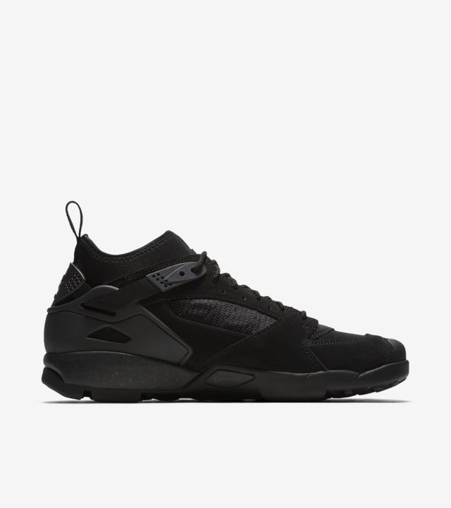 nike air revaderchi black