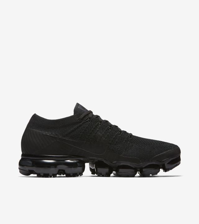 nike air vapormax black white