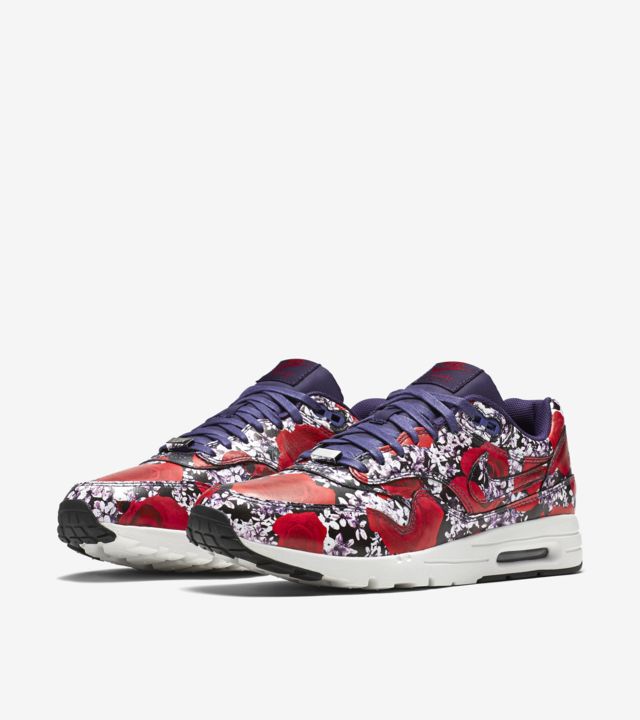 wmns air max 1 ultra moire