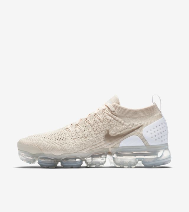 Nike Womens Air Vapormax 2 'Light Cream & Metallic Gold Star' Release ...