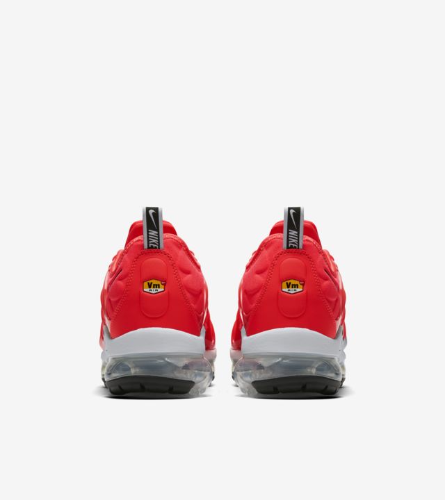 vapormax laser crimson