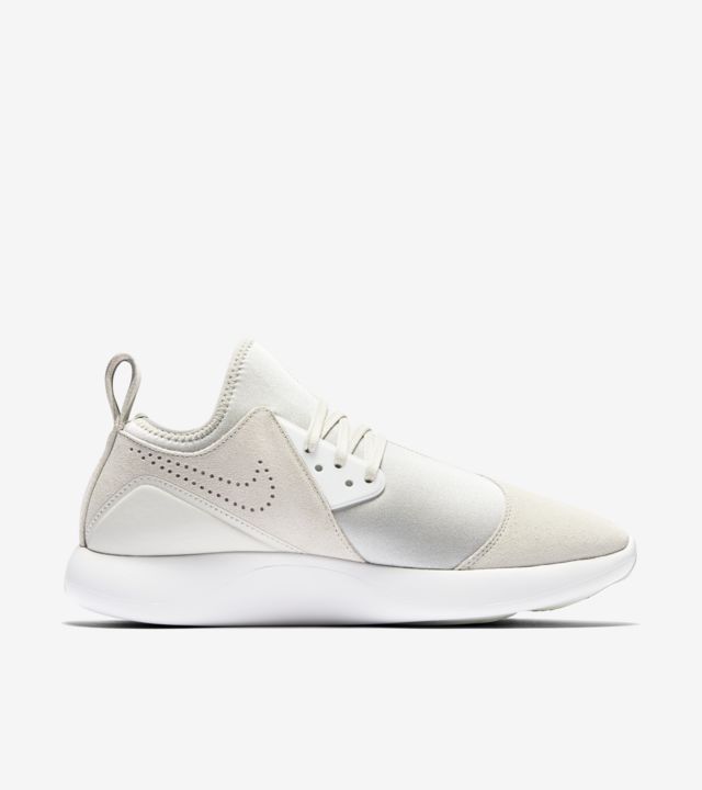 Nike LunarCharge Premium 'Light Bone'. Nike SNKRS US