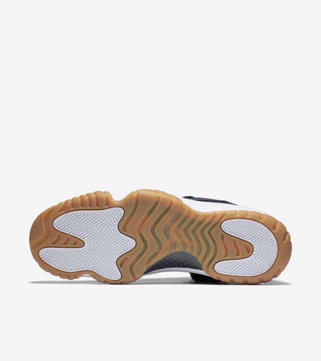 Air Jordan 11 Retro Low 'Navy Gum' Release Date. Nike SNKRS US