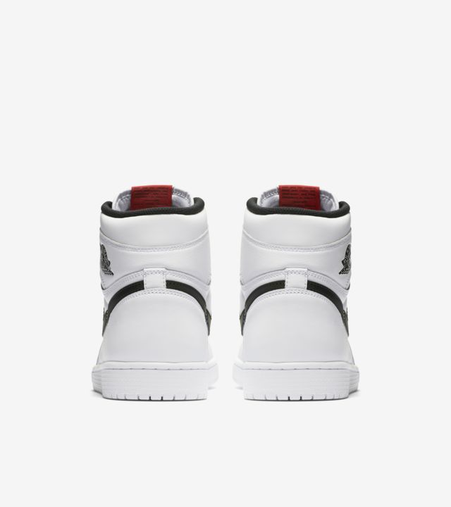 Air Jordan 1 Retro High OG 'White & Black' Release Date. Nike SNKRS