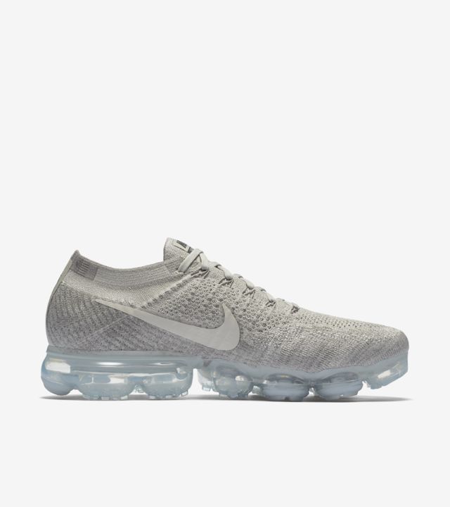 nike all grey air max