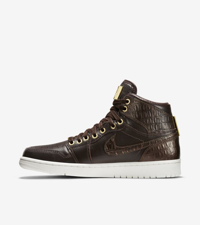 baroque brown retro 1