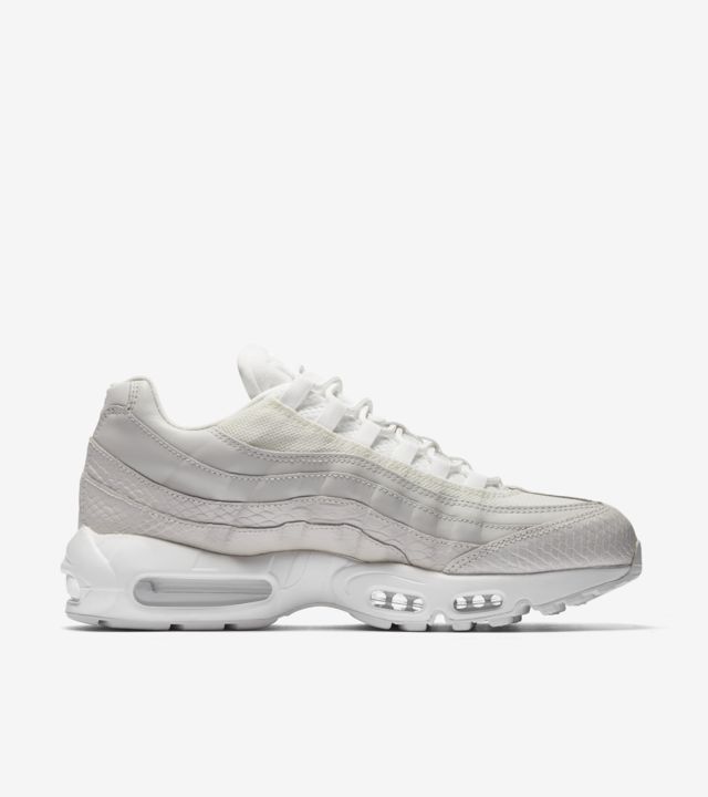 air max white on white