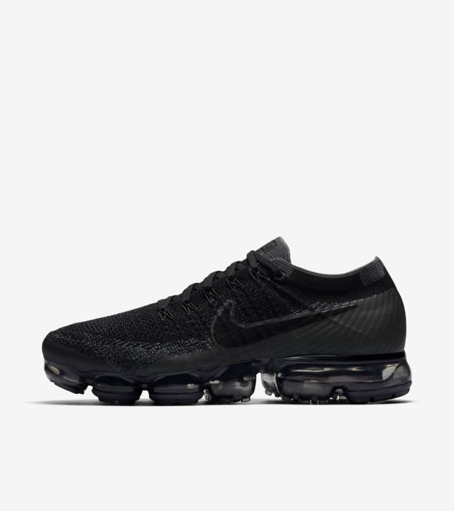 Nike Air VaporMax 'Black/Anthracite'. Nike SNKRS LU