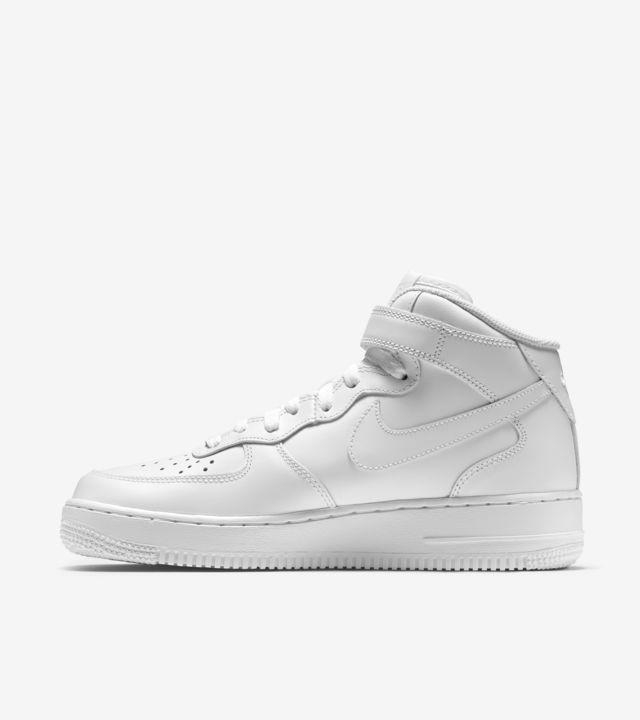 Women's Nike Air Force 1 Mid 07 Leather 'Triple White'. Nike SNKRS