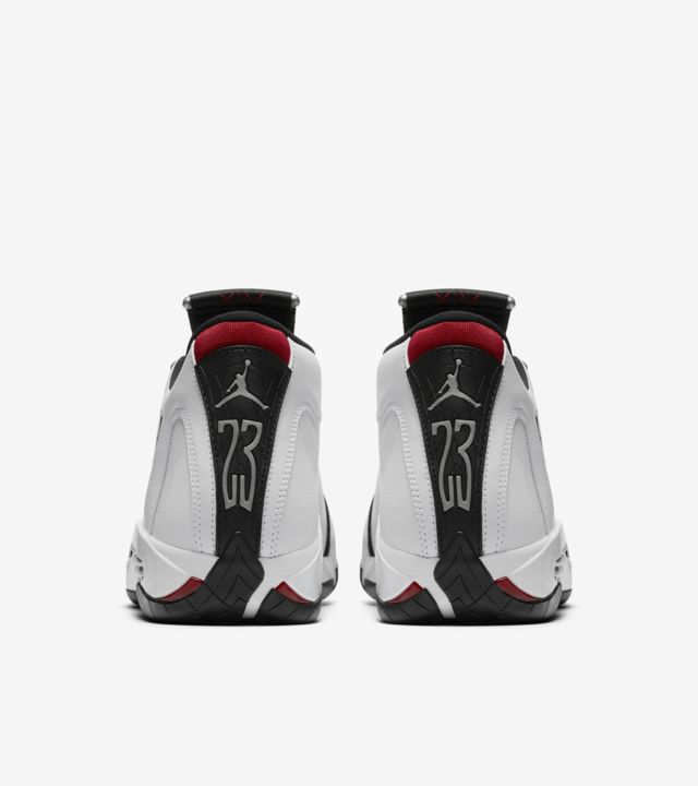 Air Jordan 14 Retro 'Black Toe'. Nike SNKRS FI