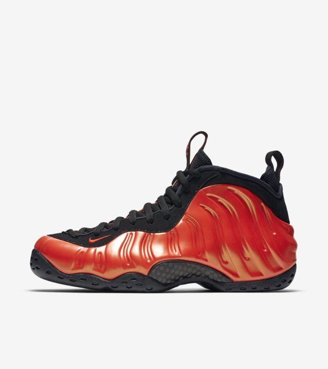 foamposite one habanero red