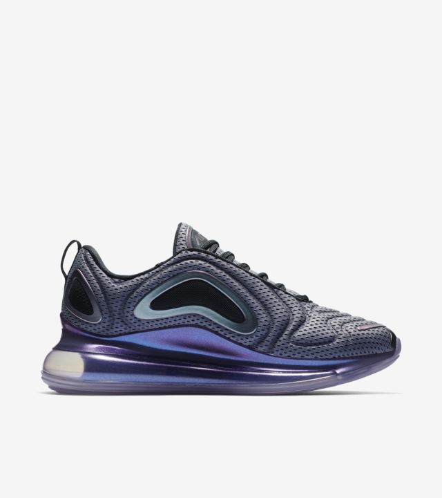 nike air max 720 black metallic