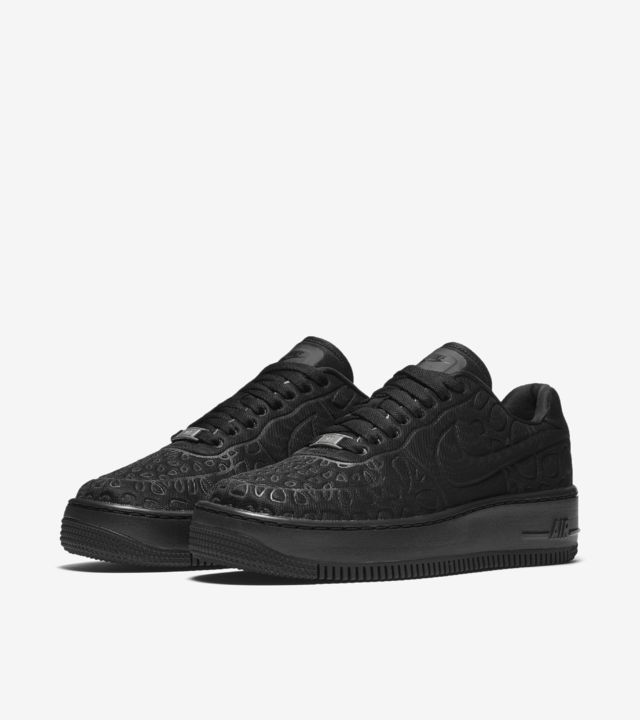 Women's Nike Air Force 1 Upstep 'Triple Black'. Nike SNKRS