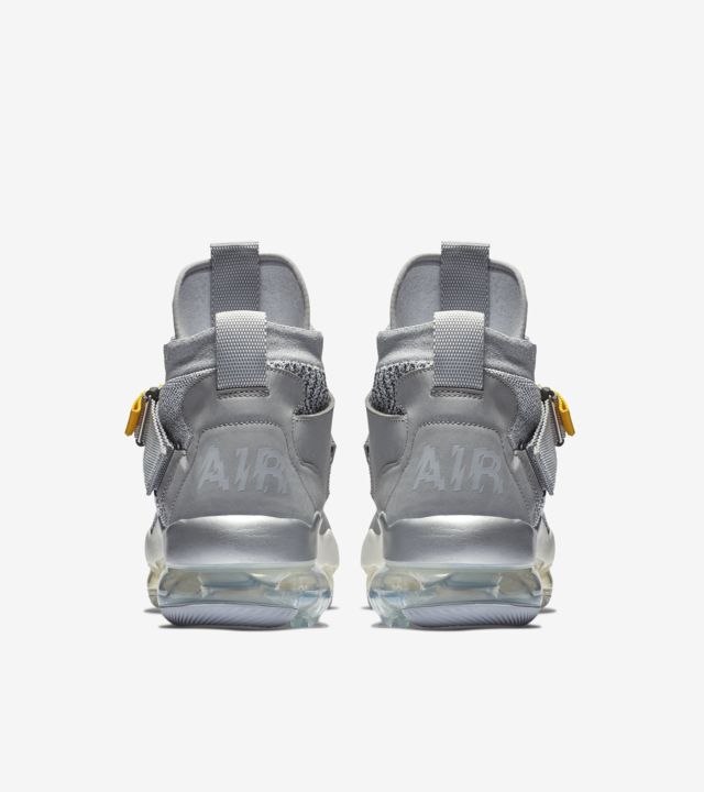 vapormax wolf grey black