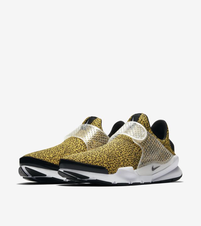 nike sock dart gold