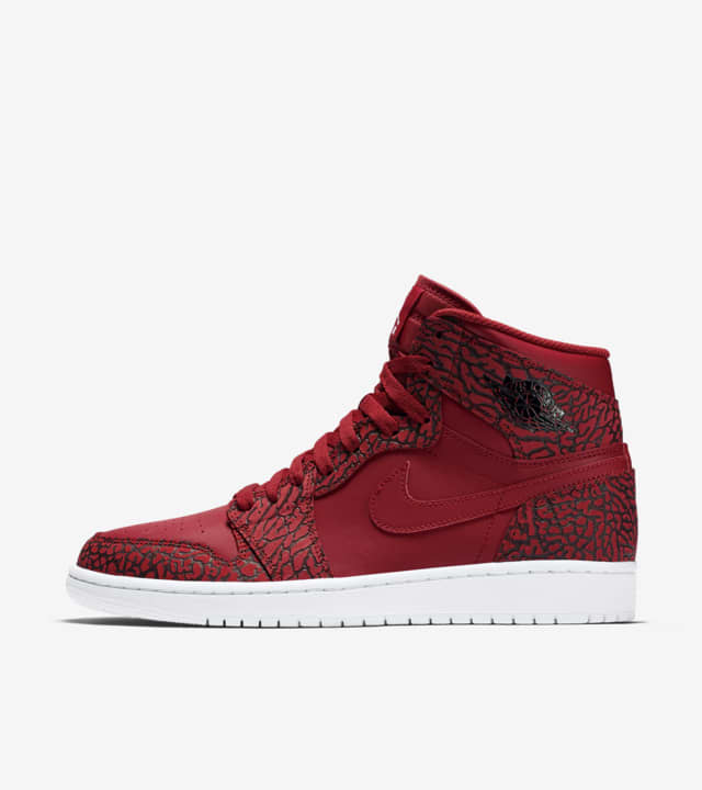 Air Jordan 1 Retro 'Gym Red Cement' Release Date. Nike SNKRS