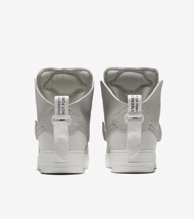 psny air force 1 on feet