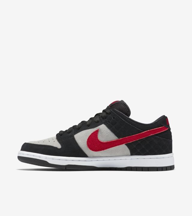 primitive x nike sb dunk low