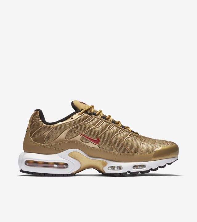gold mens air max