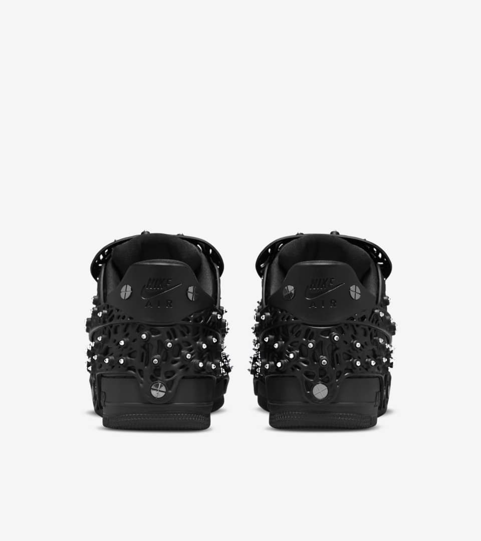 Nike sale swarovski black